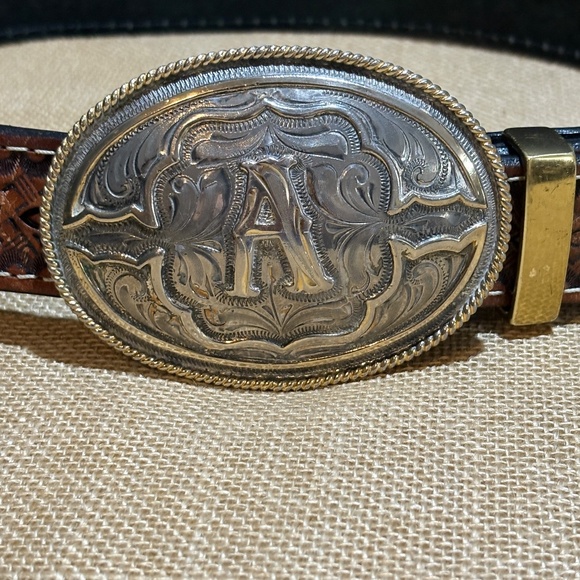 VTG Silver Plated? Western Belt Buckle on Brown Bonded leather Tooled Belt 34/36 - Picture 4 of 16